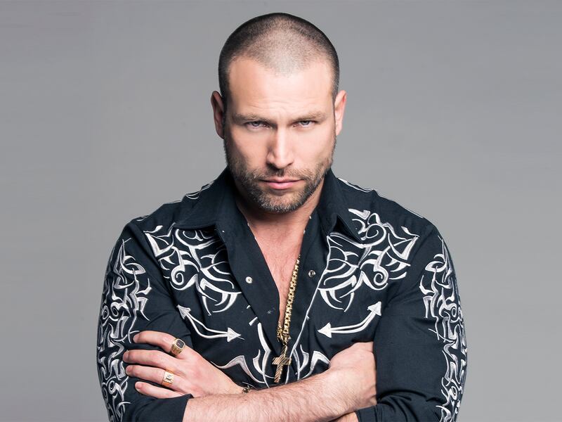 ¿Recayó en las drogas? Rafael Amaya fue captado en las calles en deplorable estado