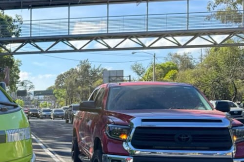 Disparan a ocupante de picop en intento de asalto en bulevar Liberación