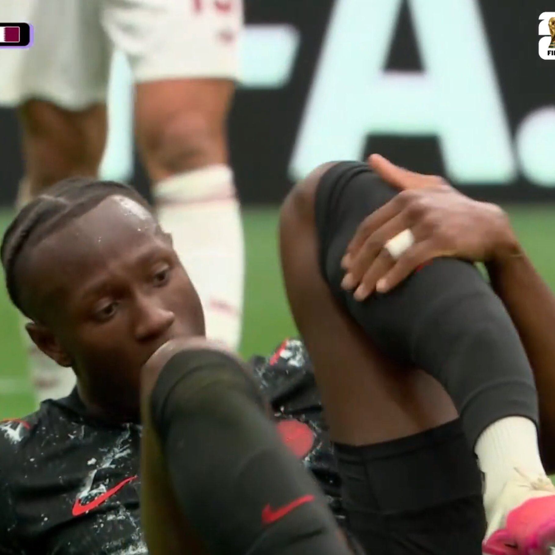 Ismaël Koné podría perderse el Mundial tras sufrir una grave fractura ante Qatar