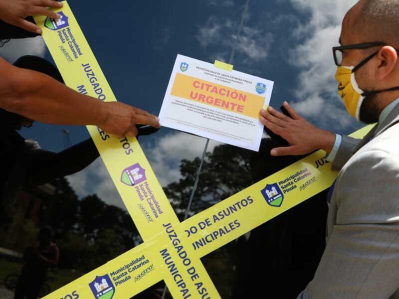 Municipalidad de Santa Catarina Pinula cierra inmueble donde se realizó fiesta clandestina