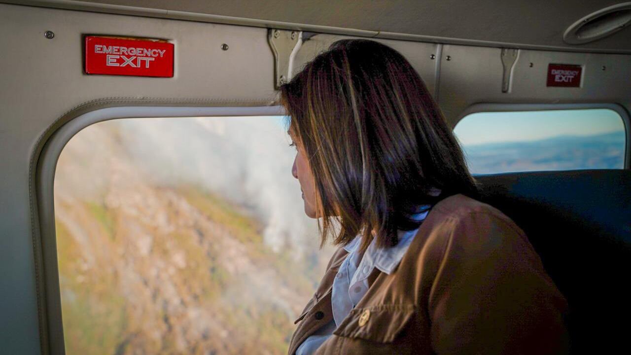 Karin Herrera asegura que ya controlaron el 40 por ciento del incendio en el volcán de Agua.