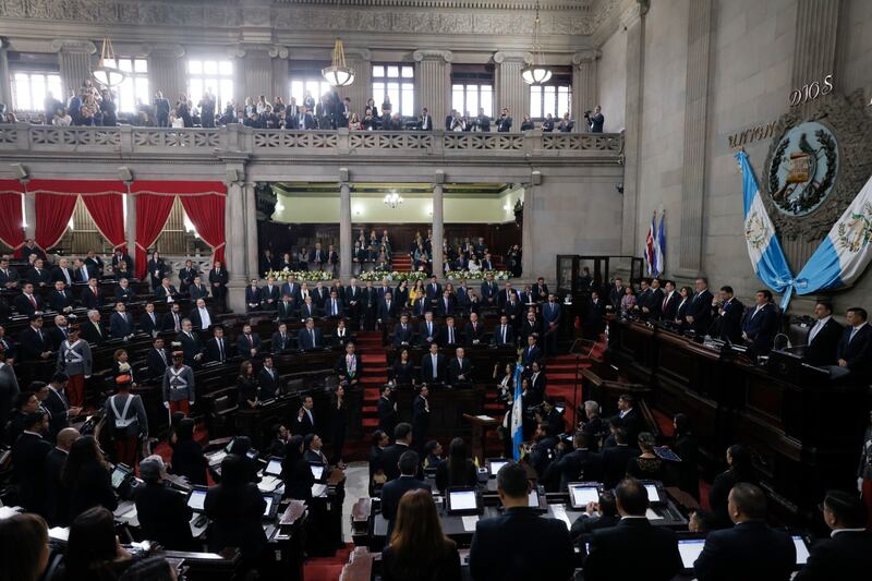 Trabajadores del Congreso recibirán bonificación de 3 mil quetzales
