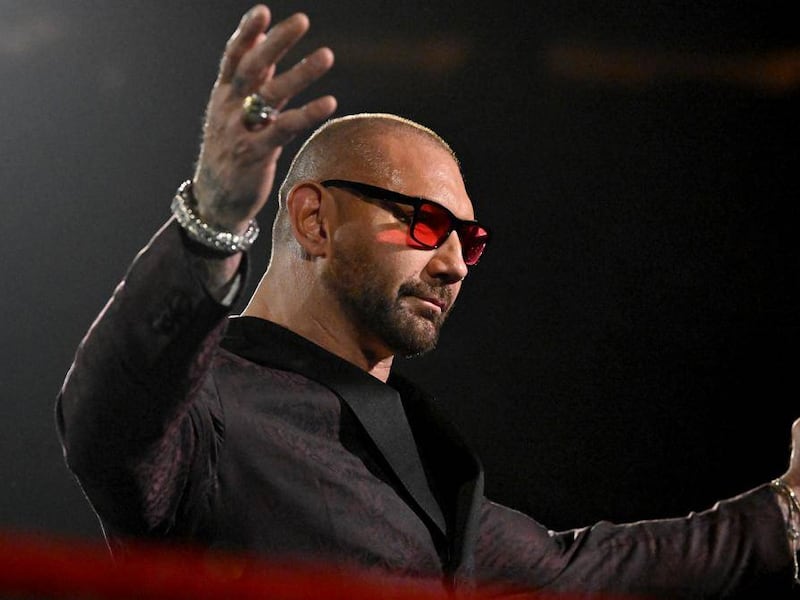 FOTO. Leyenda de WWE anuncia su retiro tras una brutal última lucha en WrestleMania