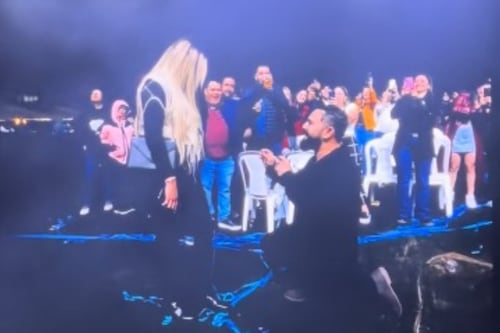 VIDEO. Pareja se compromete en pleno concierto de Sebastián Yatra en Guatemala