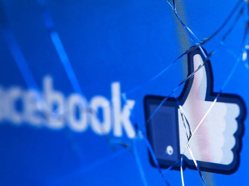 Facebook anuncia que prohibirá publicaciones que nieguen el Holocausto
