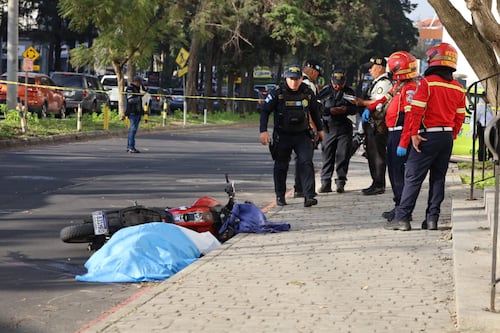 Balacera deja a motorista fallecido y paraliza el tránsito en el bulevar Austriaco