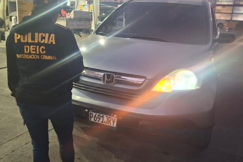 Hombre que vendía en Marketplace una camionetilla robada termina capturado