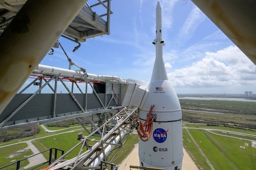 Artemis II despega con éxito hacia la historia