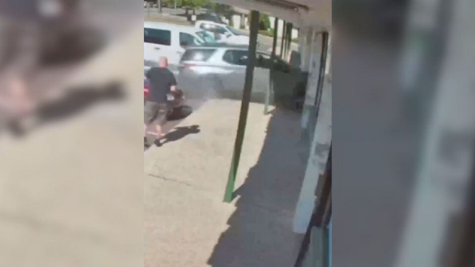 El accidente dejó cuatro fallecidos y una decena de heridos.