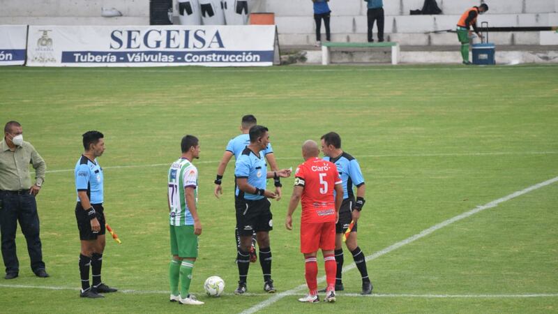 VIDEO. Walter López el gran señalado por la afición mutera por el descenso de Sacachispas