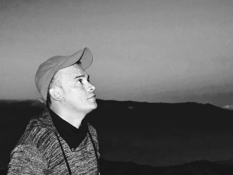 Muere en accidente de tránsito el comunicador Darwin Omar