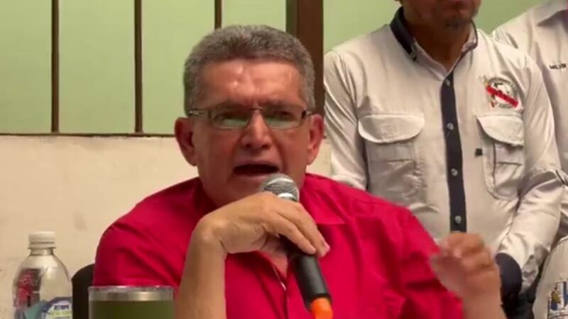 Acevedo dice que el sindicato ha recibido amenazas de muerte y las atribuye al Gobierno