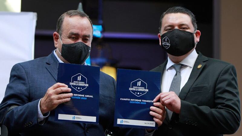 Dos funcionarios del gobierno de Giammattei aspiran a fiscal general