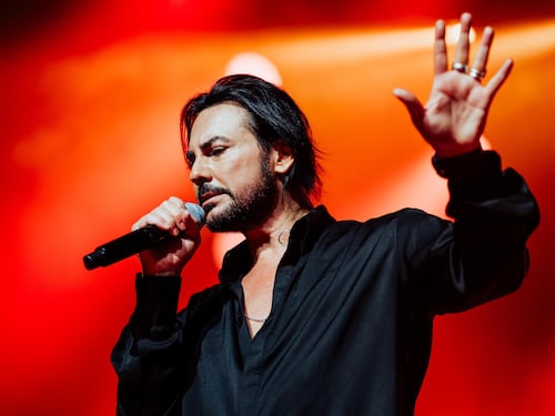 Beto Cuevas presenta su nuevo sencillo y adelanta el proyecto conceptual “Respira”