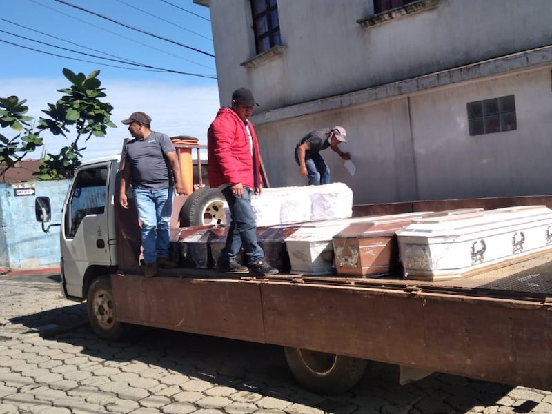 Municipalidad de Magdalenas Milpas Altas cubrirá gastos fúnebres de familia que murió por un incendio