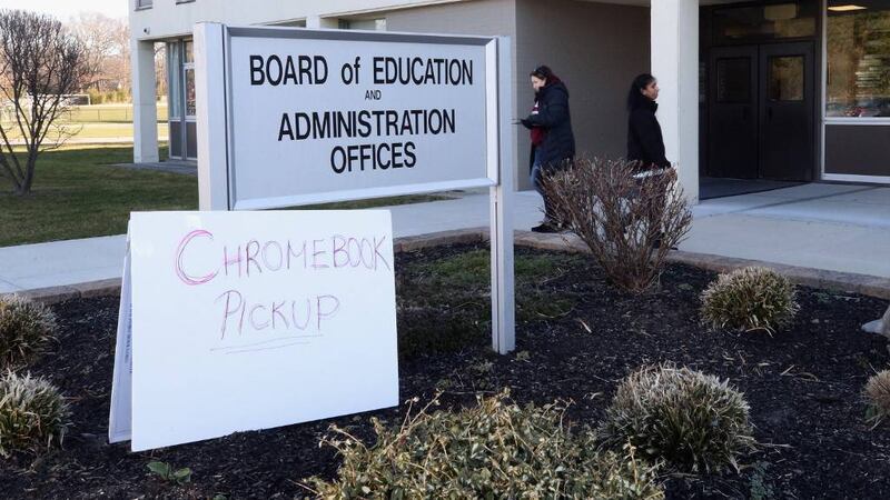 Alcalde de Nueva York anuncia cierre de escuelas públicas hasta fin del año escolar