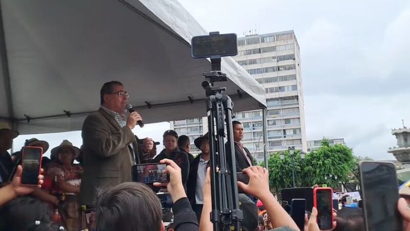 Manifestaciones continúan con presencia de Arévalo