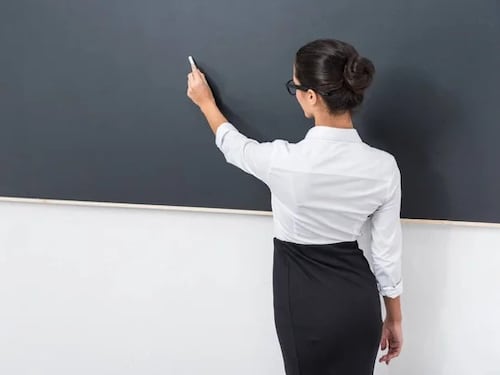Video. “Escándalo en Tabasco”, captan a maestra en situación comprometedora con un alumno