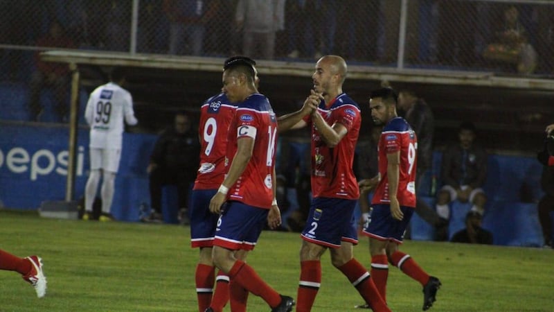 VIDEO. Jonathan Souza evita la derrota de Xelajú con su primer gol del torneo