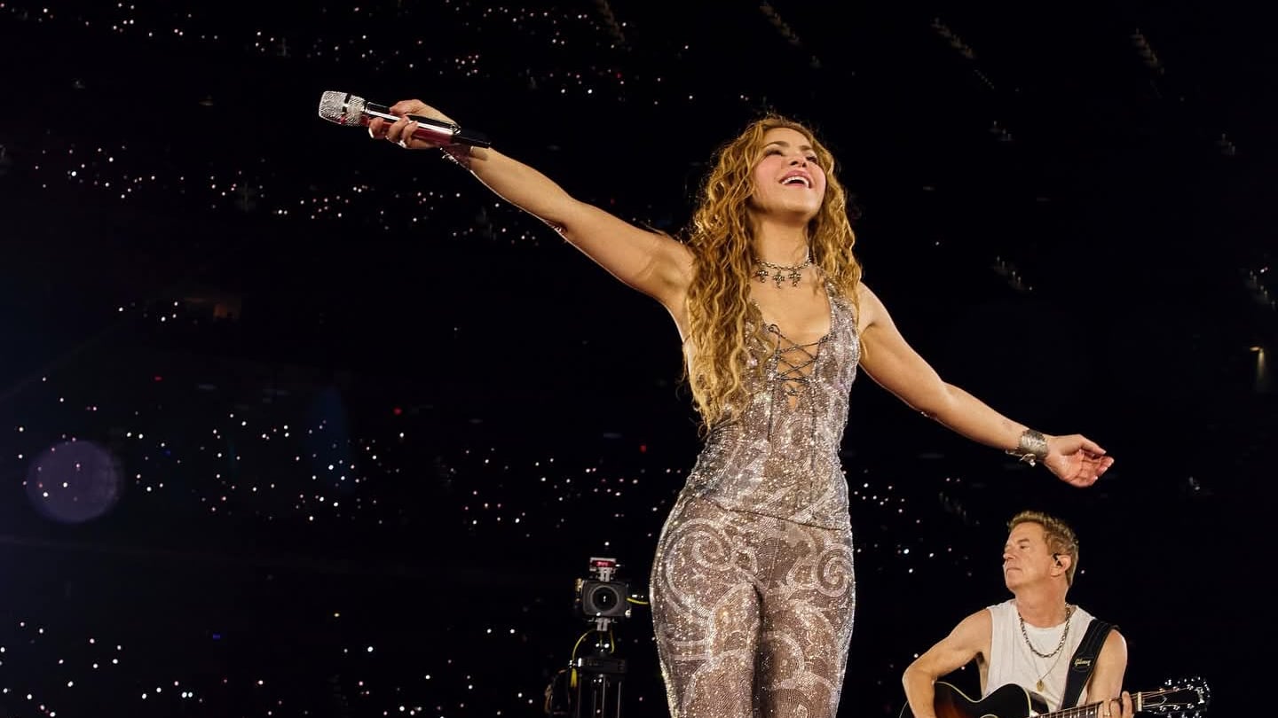 Luego de 18 años, Shakira volvió a interpretar su tema "Día de enero", dedicado a su expareja. Foto: Redes sociales.