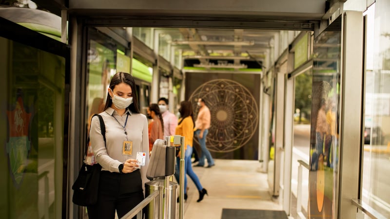 Pagar el Transmetro ahora es posible con tarjetas de débito o crédito Mastercard