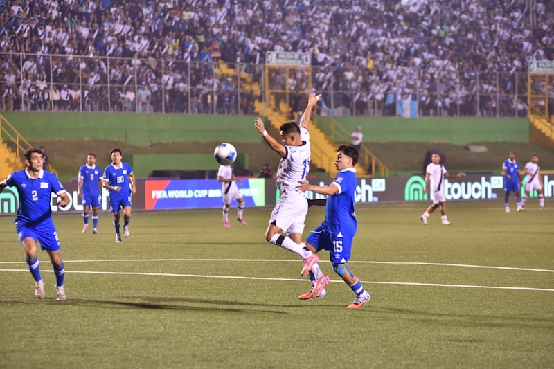Dolorosa derrota de la Selección de Guatemala ante El Salvador. Foto: Stanley Herrarte