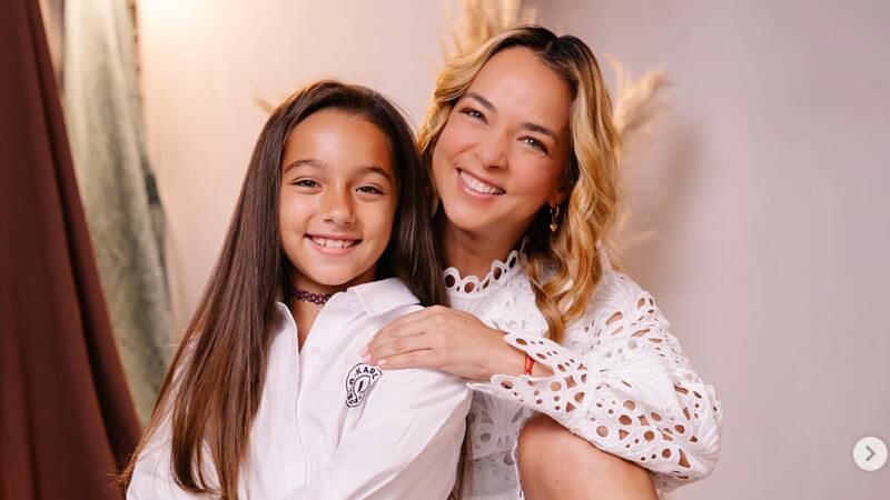 Adamari López considera que es bueno saber “con quién está saliendo” Toni Costa por el bien de su hija