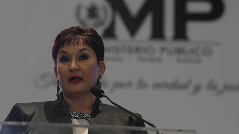 Thelma Aldana le hace una recomendación a Jimmy Morales