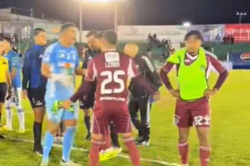 VIDEO: Expulsados Castañeda, “Kuki” Lemus y Ortíz al final del encuentro Antigua vs Cremas
