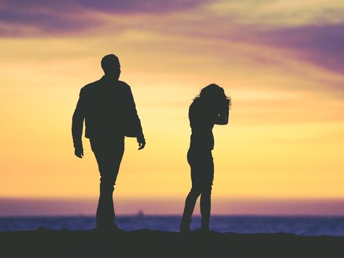 Por qué no debes comunicarte con tu ex pareja