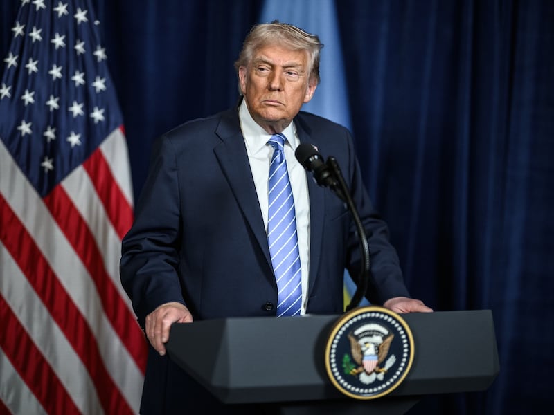 Estados Unidos recibirá hasta 50 millones de barriles de petróleo venezolano, anunció Trump