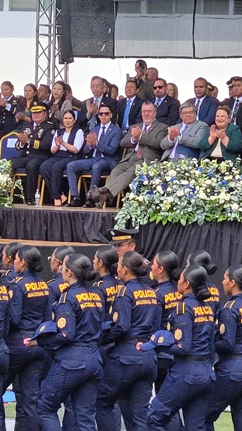 Bernardo Arévalo dirigió el acto. Foto: Stanley Herrarte