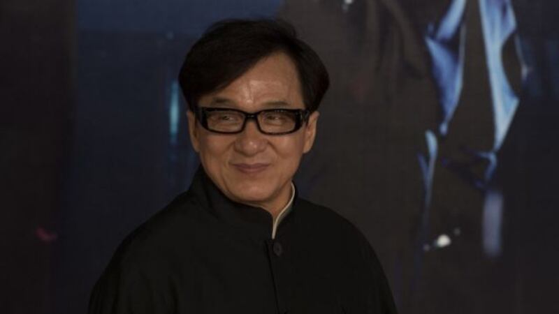 Fans de Jackie Chan se preocupan por su salud y así respondió el actor