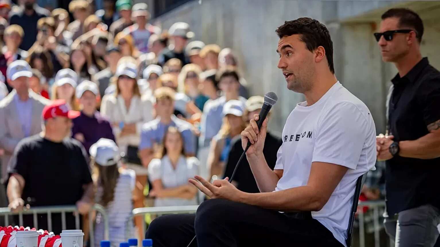 Recibió un balazo en el cuello durante un evento en la Universidad del Valle de Utah. (Foto: Redes sociales)