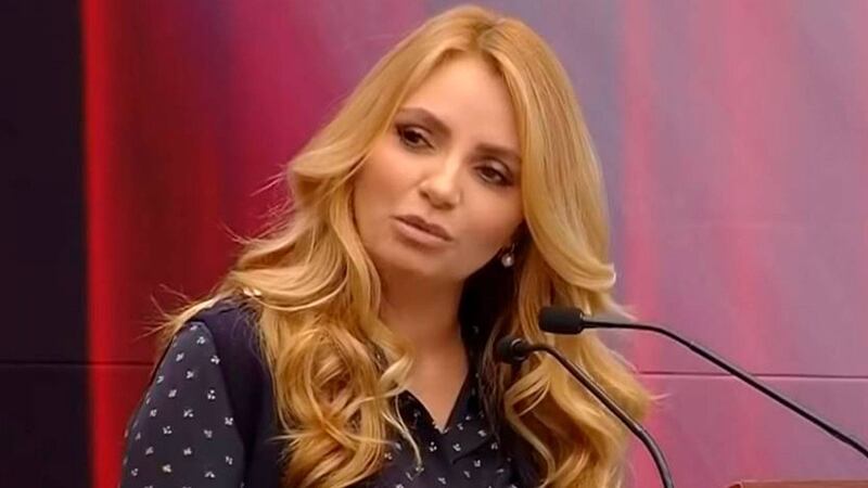 Angélica Rivera se cayó de las escaleras y se dislocó la mandíbula ¿por borracha?