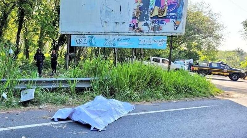Localizan a dos colombianos fallecidos en carretera de Mazatenango