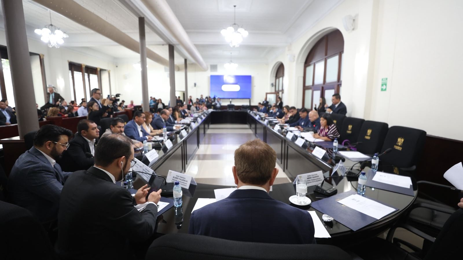 Instancia de Jefes de Bloque en el Congreso.