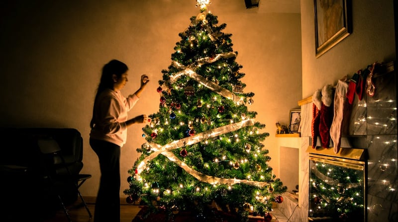 Las melodías de las luces de Navidad activan los recuerdos de la infancia y algunas personas viajan al pasado al escucharlas.