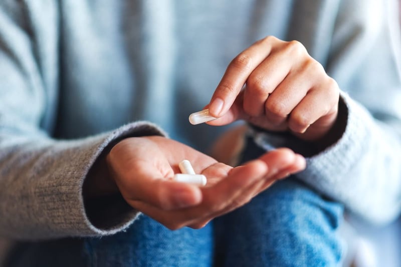 Compartir no siempre es cuidar
Dar tus antibióticos a otra persona puede causar más daño que bien. ¡No alimentes a las superbacterias!