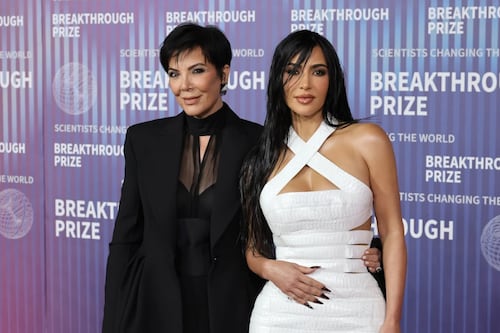 Famoso rapero se enfrenta legalmente a Kim Kardashian y Kris Jenner