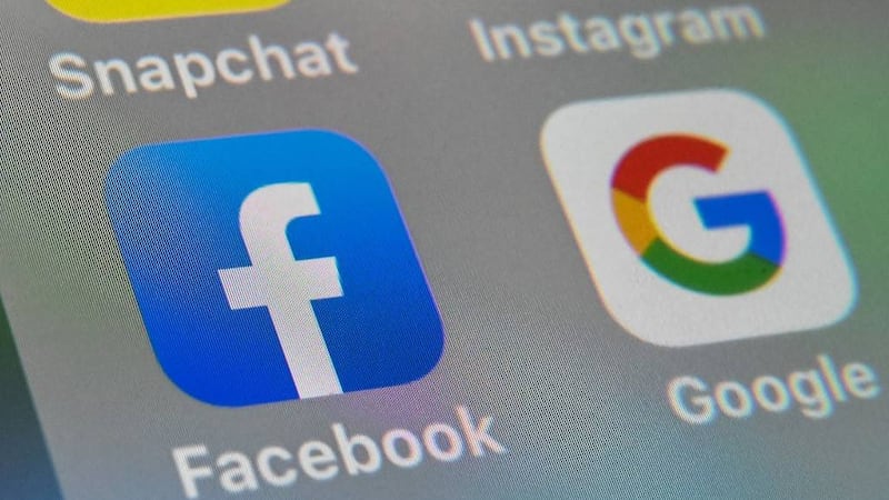 Google y Facebook postergan regreso a trabajo presencial hasta 2021