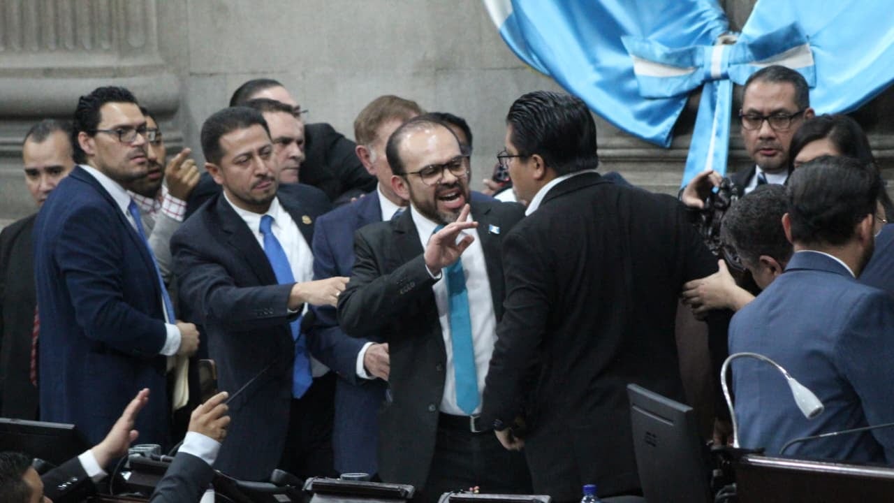 Momentos de tensión se viven el Congreso. Foto: Prensa Libre