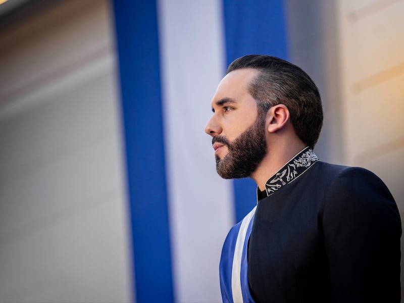 Bukele responde a Petro y le ofrece trasladar “el 100%” de presos de El Salvador