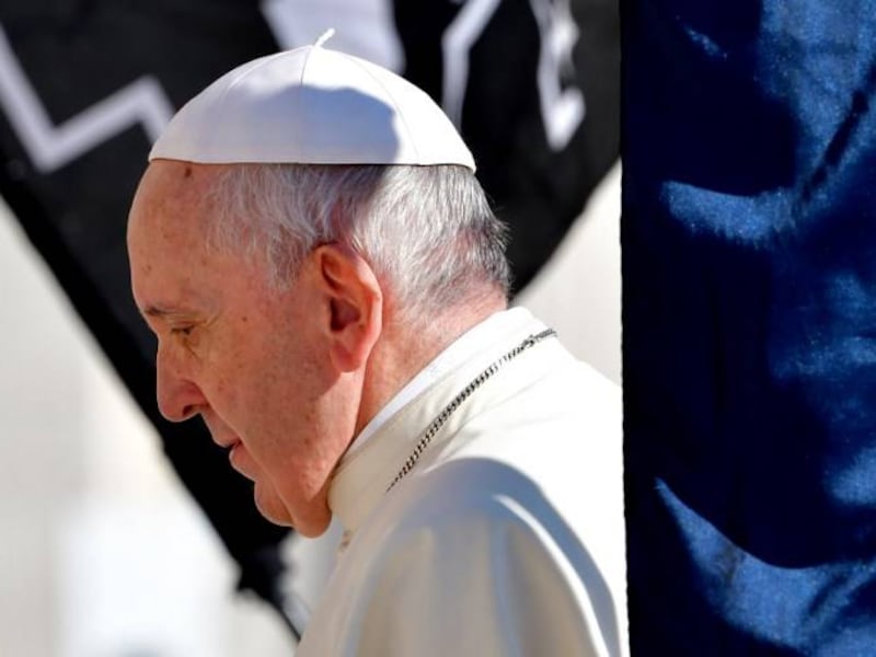 Vaticano autoriza pesquisa a obispo estadounidense acusado de acoso sexual