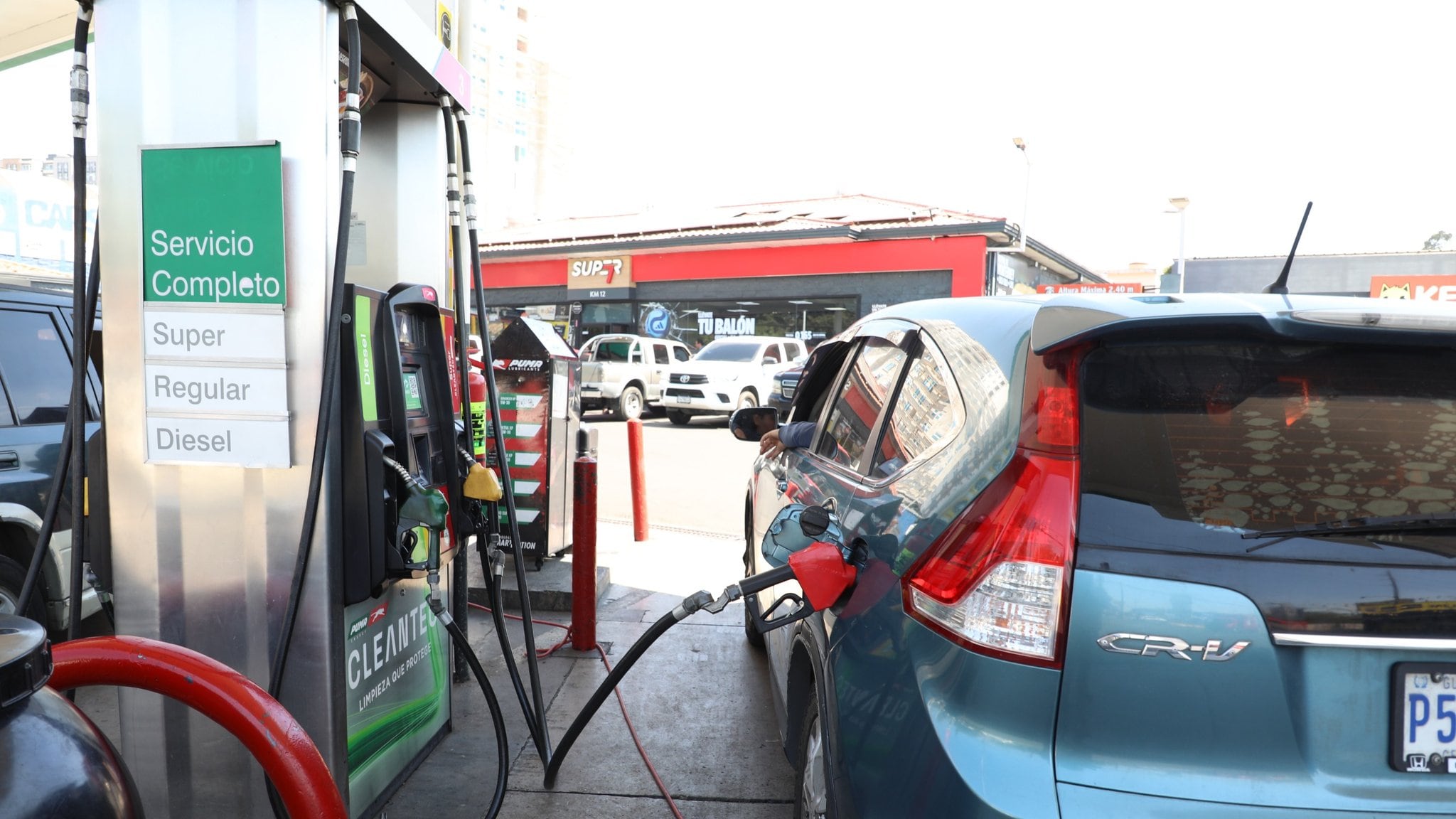 Monitoreo a los precios de los combustibles. Foto: DIACO