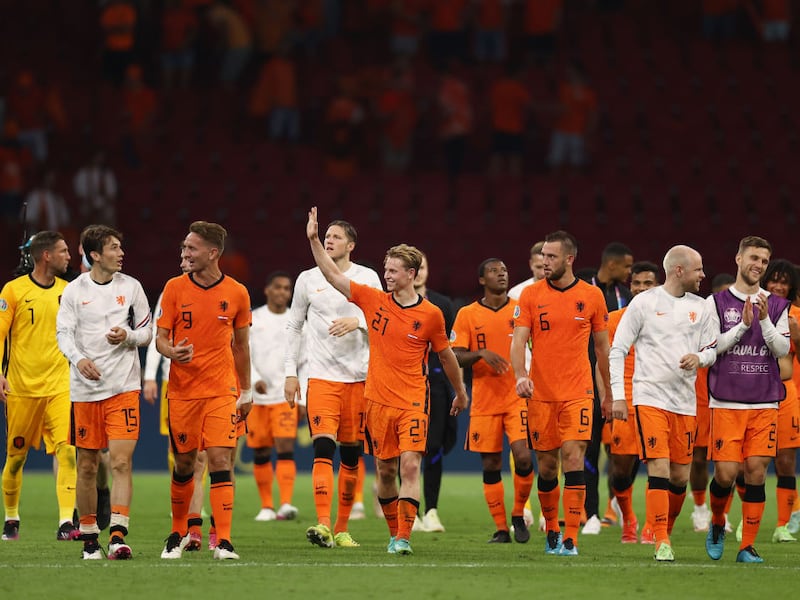 La selección de Países Bajos reporta una baja antes de jugar contra República Checa