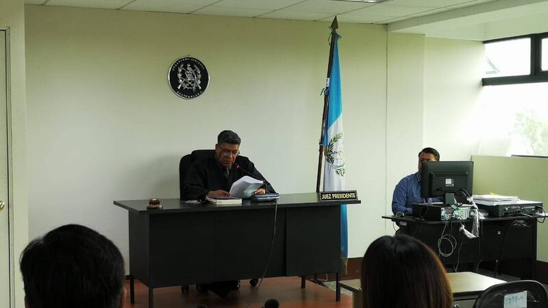 Juez remite denuncia de Jimmy Morales a Gestión Penal del OJ