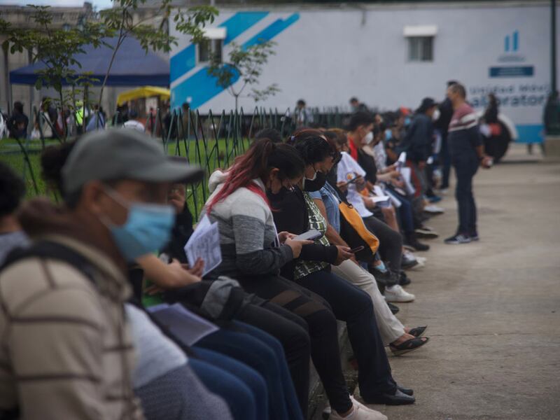 Tablero Covid-19: municipios en alerta roja van en aumento