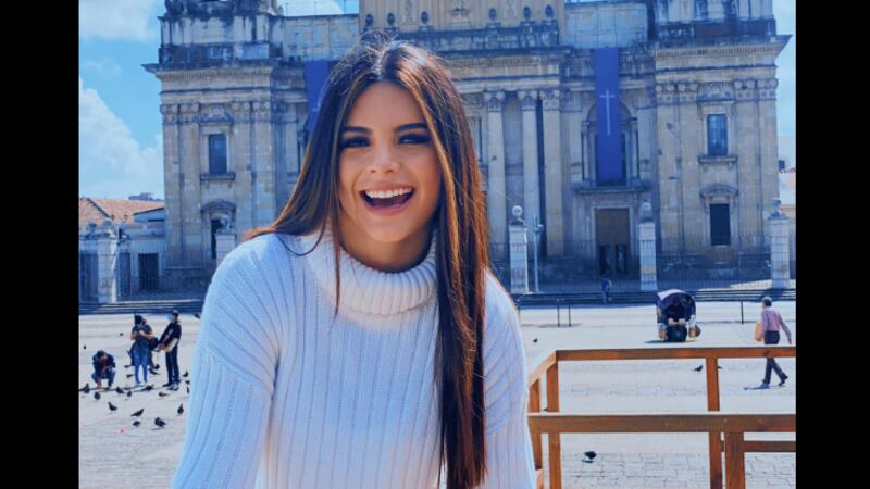 Sandy Méndez sorprende al mostrar imagen del momento en el que sufrió sobrepeso