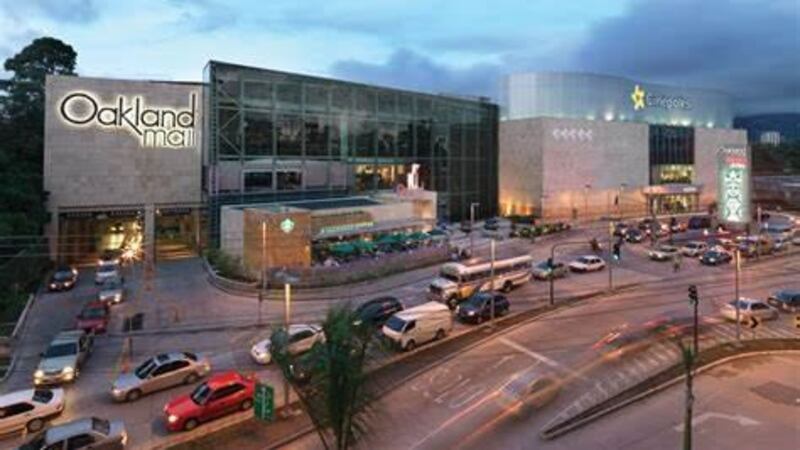 Comercial Oakland Mall asegura que no existió ninguna explosión ¿Qué fue lo que pasó?